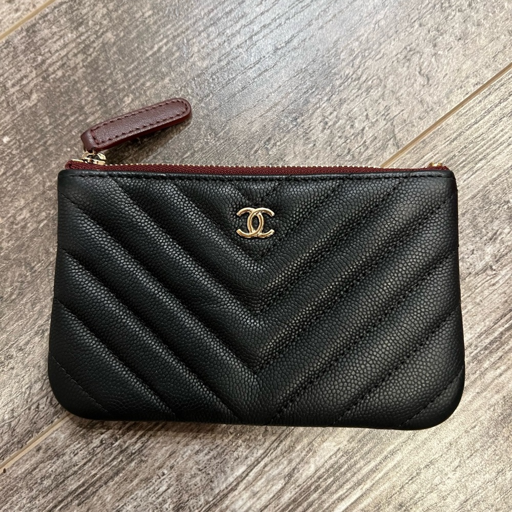 Chanel black wallet | O-Case Veau Graine Chev